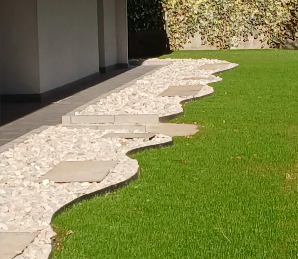 Rifacimento giardino completato - il Maggiociondolo Varese